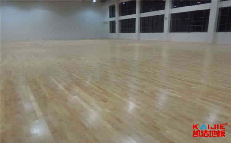 20厚體育館木地板市場價(jià)格表