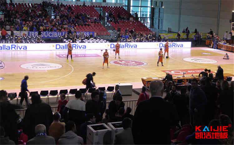 五角楓乒乓球館木地板廠家去哪找？