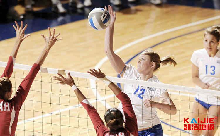 專業的運動籃球地板怎么維修？