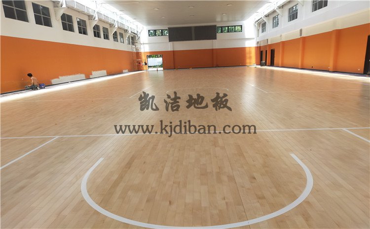 廣州長大公路培訓(xùn)學(xué)校籃球館木地板項目-凱潔實木運動地板