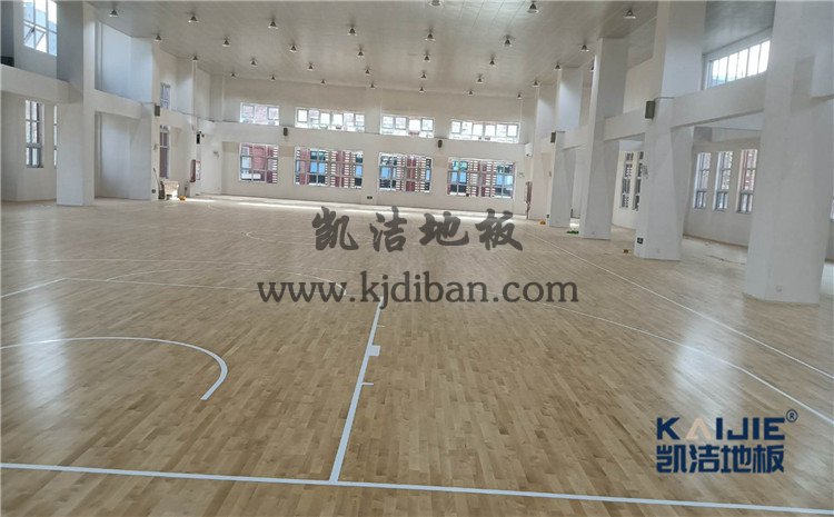 河南鶴壁輔仁中小學(xué)體育館木地板案例
