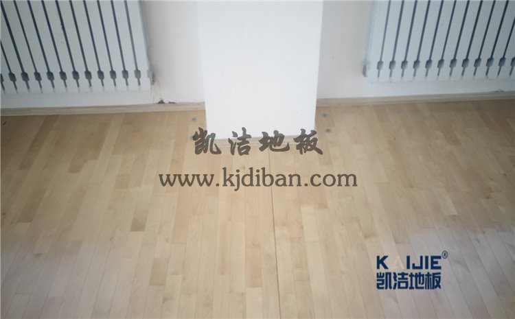 內(nèi)蒙古鄂倫春旗大楊樹林業(yè)局全民健身中心木地板案例