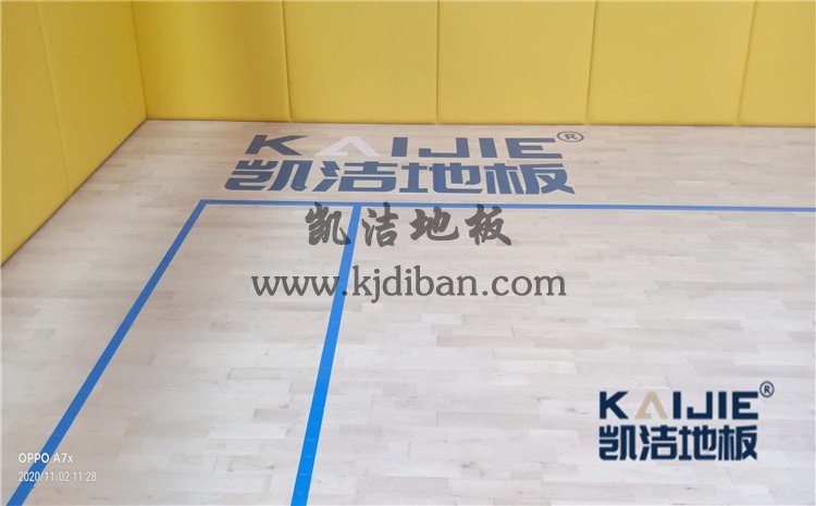 北京市海淀區(qū)鐵盟物流籃球館和羽毛球館木地板案例